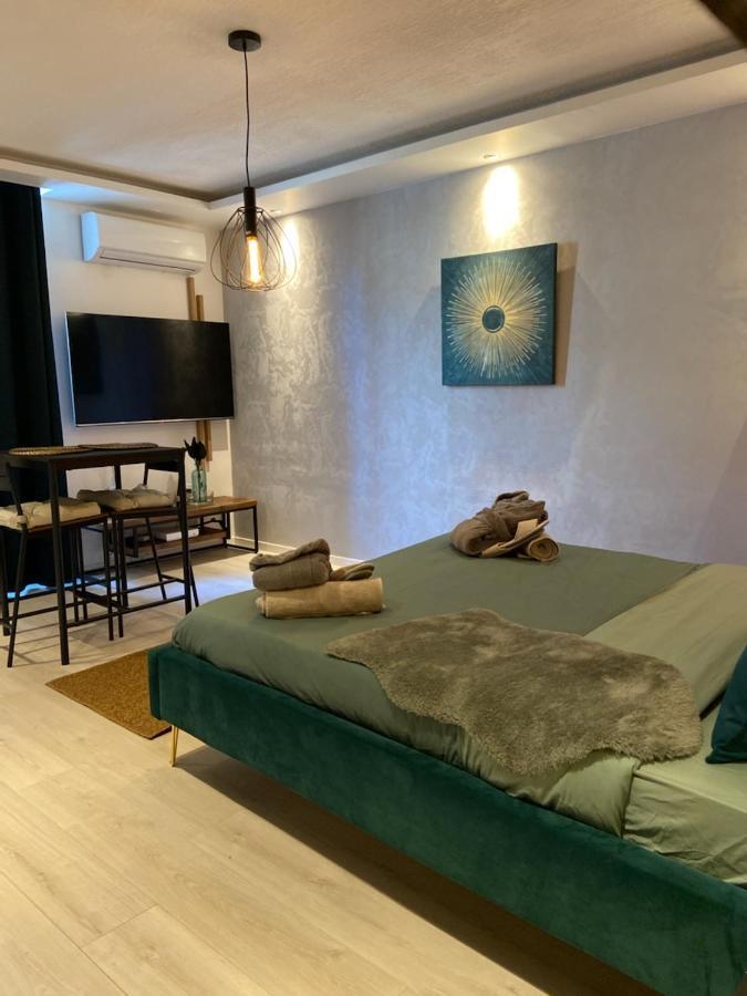 Appartement La Splenzia Spa Jacuzzi Wifi Clim Awinion Zewnętrze zdjęcie