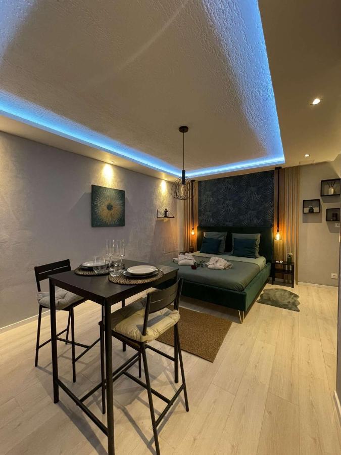 Appartement La Splenzia Spa Jacuzzi Wifi Clim Awinion Zewnętrze zdjęcie